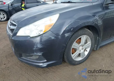 2010 Subaru Legacy 2.5I z USA, uszkodzony, nr VIN 4S3BMCA67A3228465